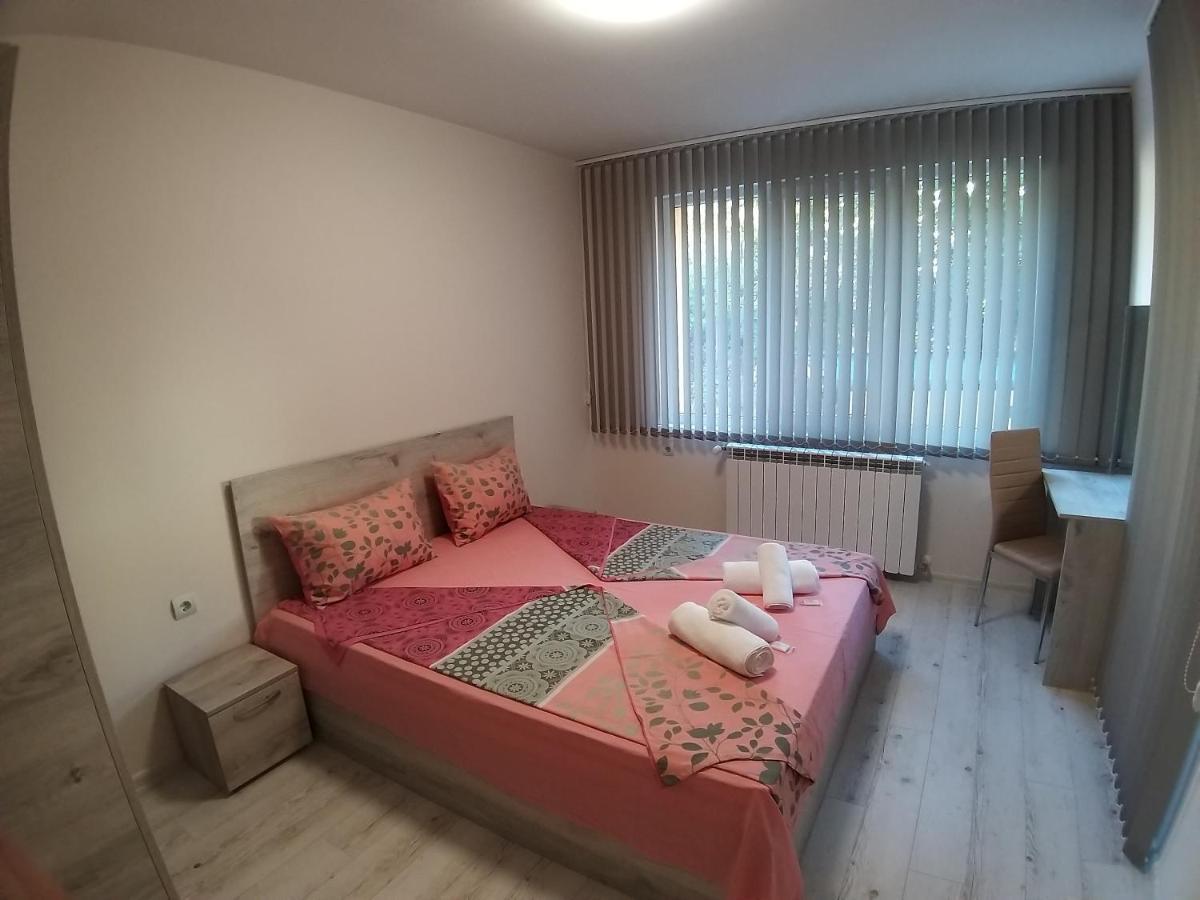 Апартамент Трапезица Скай Veliko Tarnovo Exterior photo